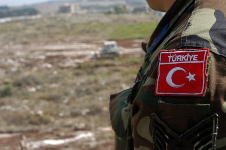В Идлибе погиб турецкий военный, еще двое ранены