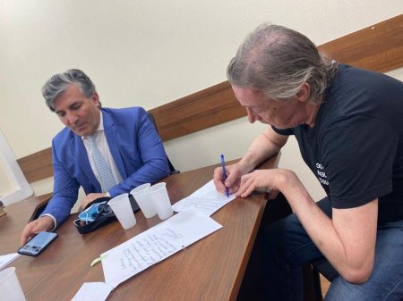 Михаила Ефремова будет защищать азербайджанский адвокат Эльман Пашаев