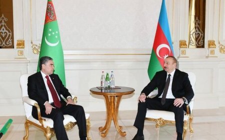 Гурбангулы Бердымухамедов поздравил Президента Азербайджана