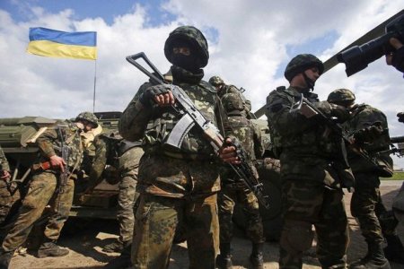 Премьер Украины раскрыл месячные траты на содержание армии
