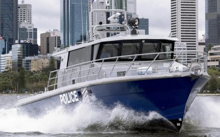 Два человека погибли в результате крушения катера на западе Австралии
