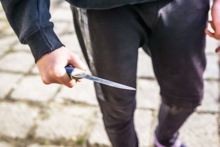 В ряде городов Нидерландов ввели запрет на ношение ножей