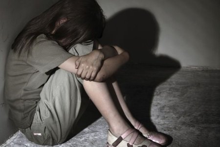 В России 11-летняя девочка призналась, что ее несколько месяцев насиловал родной дядя