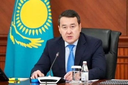 Премьер-министр Казахстана посетит Азербайджан