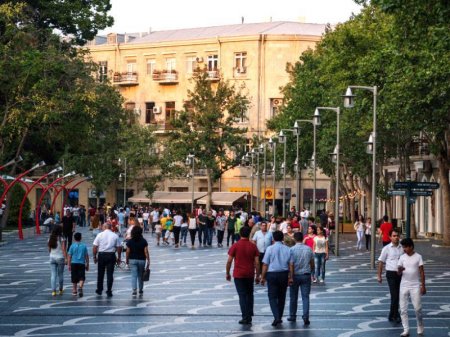 Maskanı burundan aşağıda saxlayanların - Nəzərinə