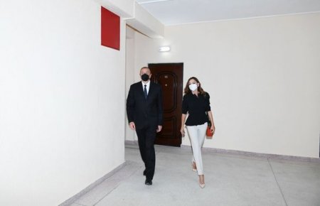 İlham Əliyev və Mehriban Əliyeva Bakıda təqdimat mərasimində - FOTO