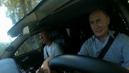 Putin Krımda yol açılışı etdi, zarafatından da qalmadı - Video