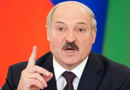 Lukaşenkodan şok müraciət: Bu baş versə, Rusiya çökəcək!