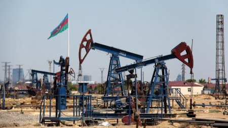 Azərbaycan neftinin qiyməti düşdü