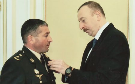 Şükür Həmidov “Vətən uğrunda” medalı ilə təltif edildi