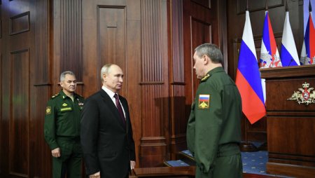 Putin: “NATO-nun hərbi fəallığı dayanmır”