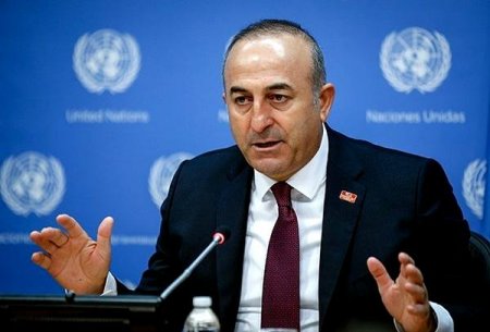 Çavuşoğlu Kəraçidə: Əlaqələri gücləndirəcəyik