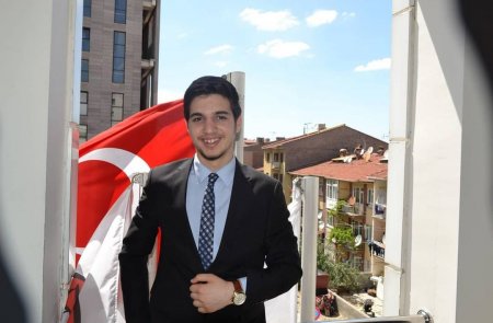 Ahmet Bakır ben 16 yaşındayım, Azerbaycan Baş Komutanımız İlham Aliyev ile görüşmeyi talep ediyorum - Özəl