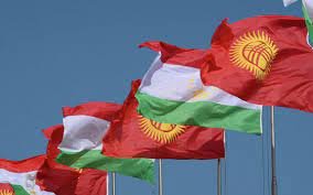 Qırğızıstan ilə Tacikistan prezidentləri arasında telefon danışığı olub