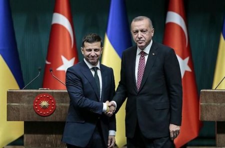 Zelenski: “Türkiyənin suverenliyimizin yenidən bərpa edilməsi mövzusundakı dəstəyi önəmlidir”