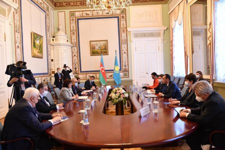 Sahibə Qafarova Qazaxıstan Parlamenti Senatının sədri ilə görüşüb