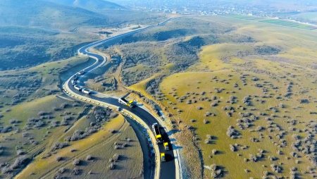 Ucar, Zərdab, Ağcabədi, Yevlax və Şəki rayonlarında 10 kənd yolu yenidən qurulur