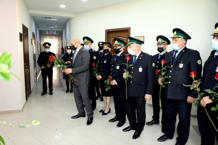 Gömrük Akademiyası “Vətən mənə oğul desə...” layihəsi çərçivəsində ilk görüşü keçirdi