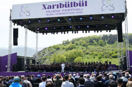 Azərbaycan tarixinin ən mühüm mədəniyyət hadisəsi: - "Xarıbülbül" festivalı milli birlik və həmrəyliyin nümayişi oldu