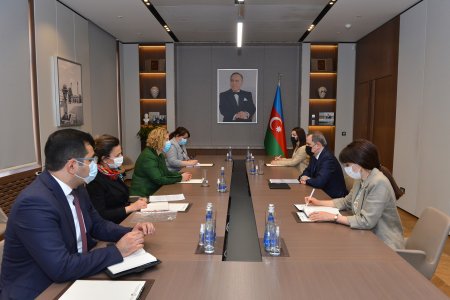 Ceyhun Bayramovla Ümumdünya Səhiyyə Təşkilatının (ÜST) ölkəmizdəki rəhbəri Hande Harmancı arasında görüş keçirildi