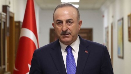 Çavuşoğlu Parisə səfər etdi