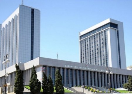 Azərbaycan parlamentinin növbədənkənar sessiyası başa çatdı
