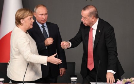 Ərdoğan Putin və Merkellə danışıqlar aparacaq