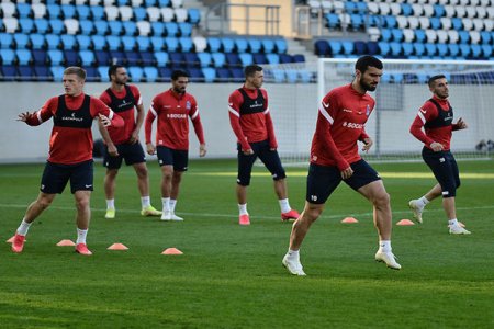 DÇ-2022-nin seçmə oyunu: Azərbaycan millisi “cırtdanlar”a qarşı