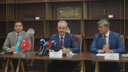 İstanbul’da Kazakistan Bağımsızlığının 30. Yılı Hatıra Parasının tanıtımı düzenlendi