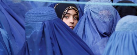 Politoloq Ülkər Piriyeva - Taliban qadınlara tətbiq etdiyi "qatı-mülayim" qaydalar ilə Avropa Birliyinin diqqətinimi çəkmək istəyir?
