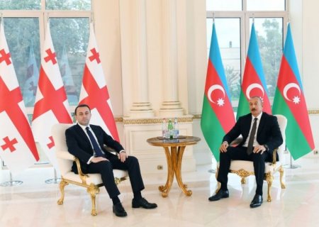 İlham Əliyev Gürcüstanın Baş naziri ilə görüşdü