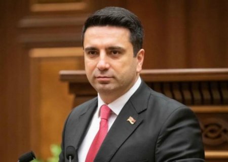 Ermənistan parlamentinin sədri Rusiyaya getdi