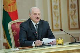 Aleksandr Lukaşenko "Natsionalnaya Oborona" jurnalına müsahibəsində belə deyib...