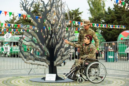 "YAŞAT" Fondunun "Zəfər" Yarmarkasında Vətən müharibəsi şəhidlərinin əziz xatirəsinə Zəfər ağacı yerləşdirilib