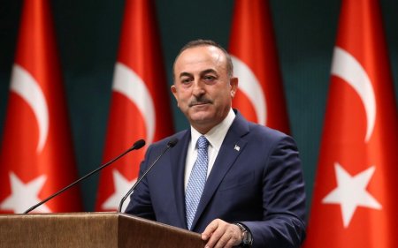 Mövlud Çavuşoğlu: "3+3 formatı ilə bağlı İranla müzakirələr aparırıq"