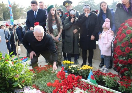 Ülvi Quliyev şəhidin ildönümündə iştirak edib - FOTOLAR