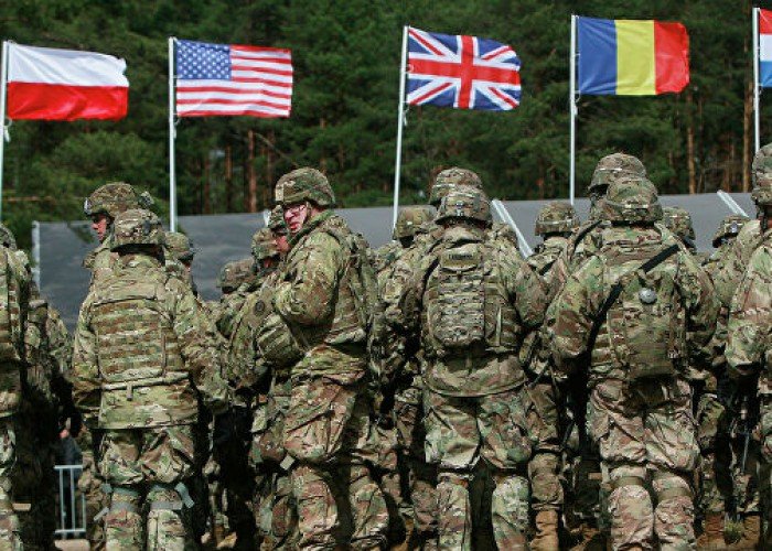 NATO Şərqi Avropaya qoşun və hərbi texnika göndərəcək