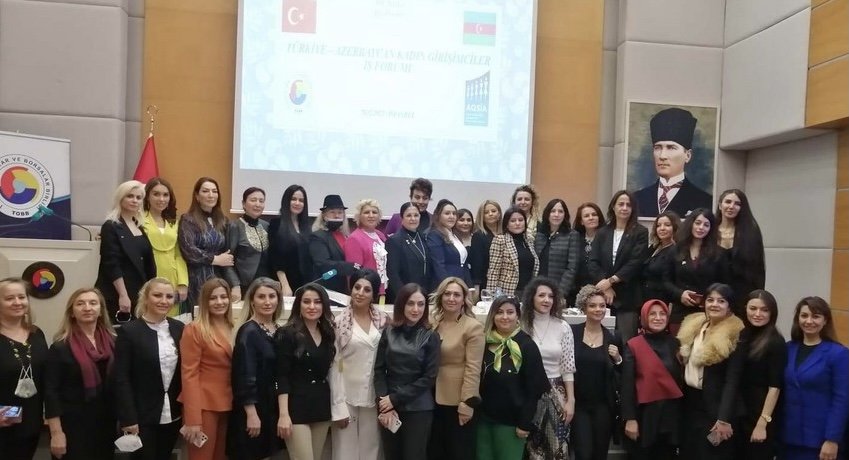 İstanbulda Türkiyə-Azərbaycan qadın sahibkarların biznes forumu keçirilib - FOTO