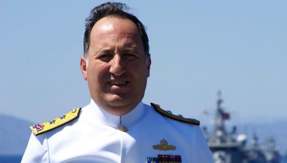 İstefada olan Kontr-admiral Cem Gürdeniz - “... Boğazlar NATO-nun gəmiləri üçün də bağlanmalıdır“