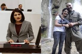 PKK terrorçusu ilə fotoları üzə çıxan və toxunulmazlığı götürülən HDP-li Semra Güzel haqqında həbs qərarı çıxarıldı -