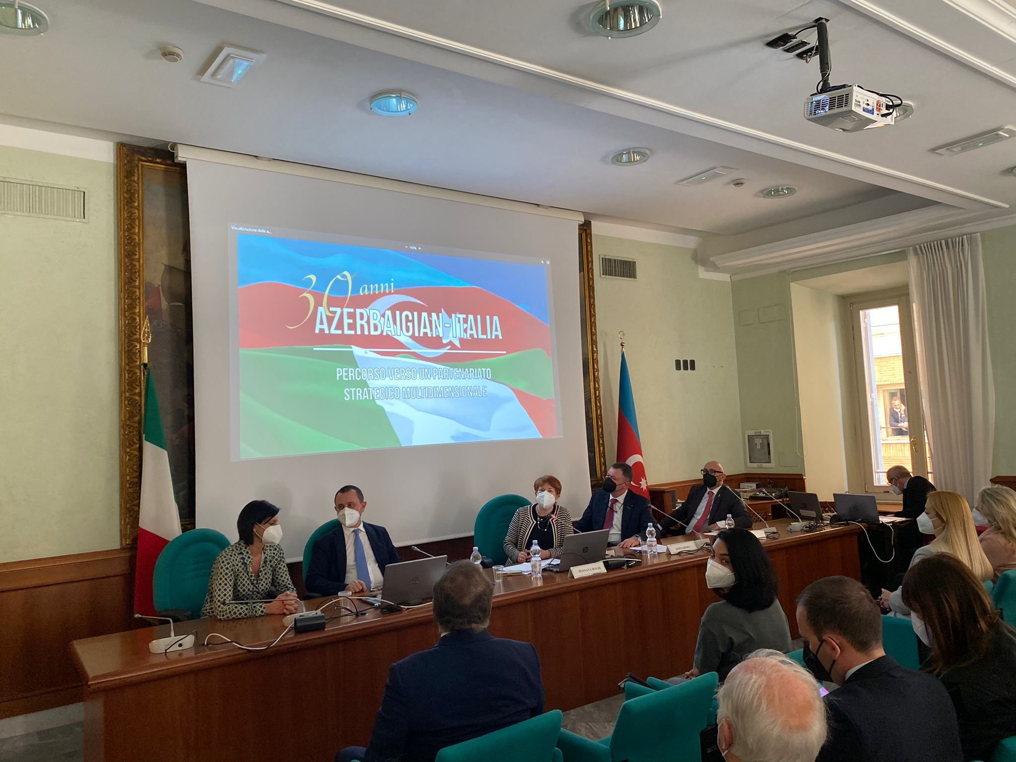 İtaliya Parlamentində keçirilən konfransda Ulu Öndər Heydər Əliyevin əziz xatirəsi yad edilib