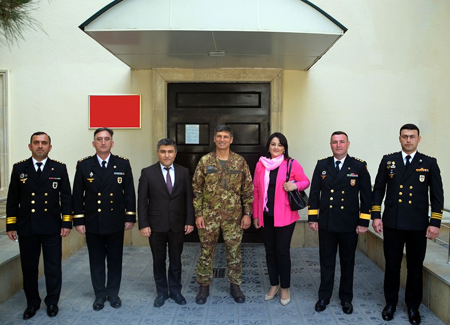 İtalyan dili kursunu bitirən məzunlara sertifikatlar təqdim olunub