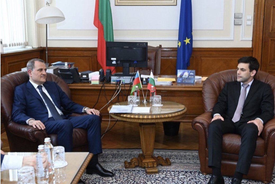 Nazir Ceyhun Bayramov Bolqarıstan Respublikasının Milli Assambleyasının sədri Nikola Minçev ilə görüşüb