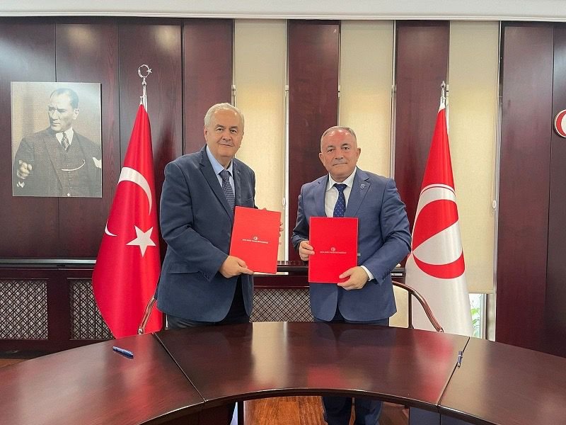 AzTU-nun rektoru Türkiyənin müxtəlif universitetləri ilə ikili diplom müqaviləsi imzalayıb