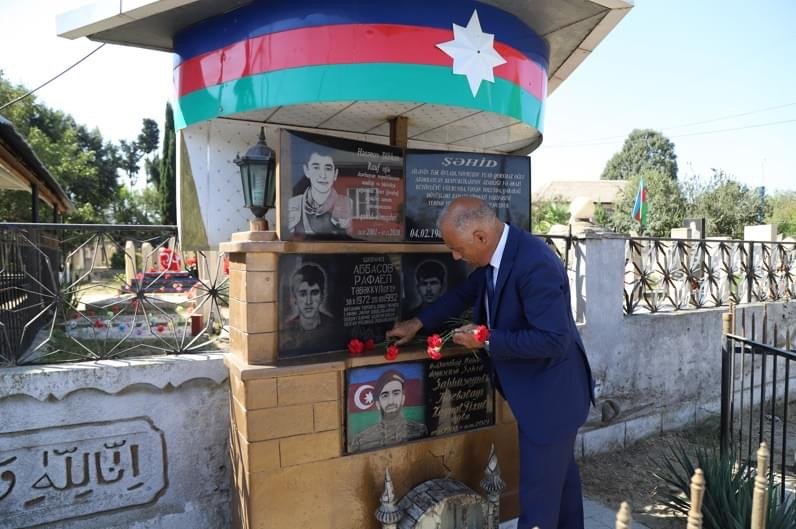 Masallı Rayon İcra Hakimiyyətinin başçısı şəhər ərazisinin sakinləri ilə görüşüb - FOTOLAR