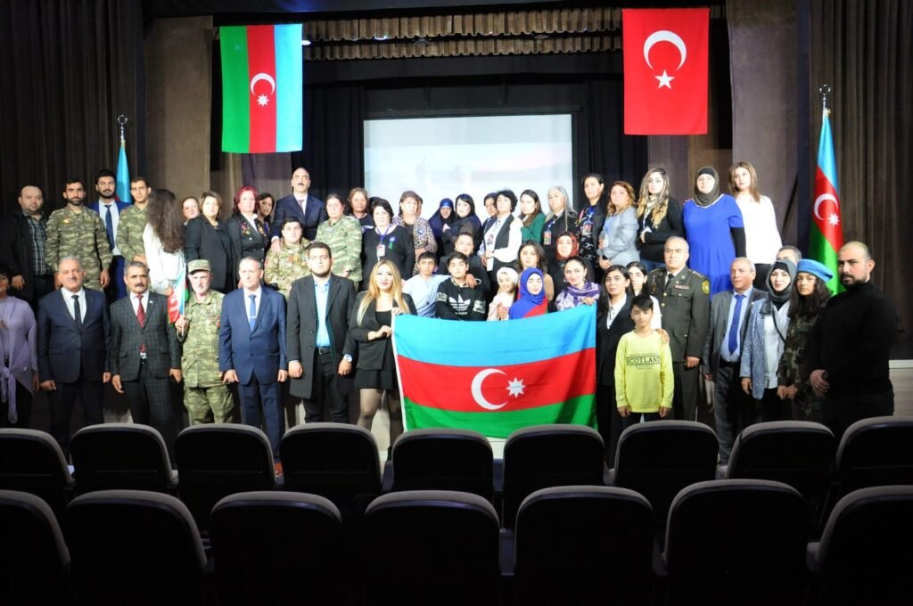 Şuşa Dövlət Musiqili Dram Teatrında Zəfər Günü ilə bağlı tədbir keçirilib – FOTOLAR