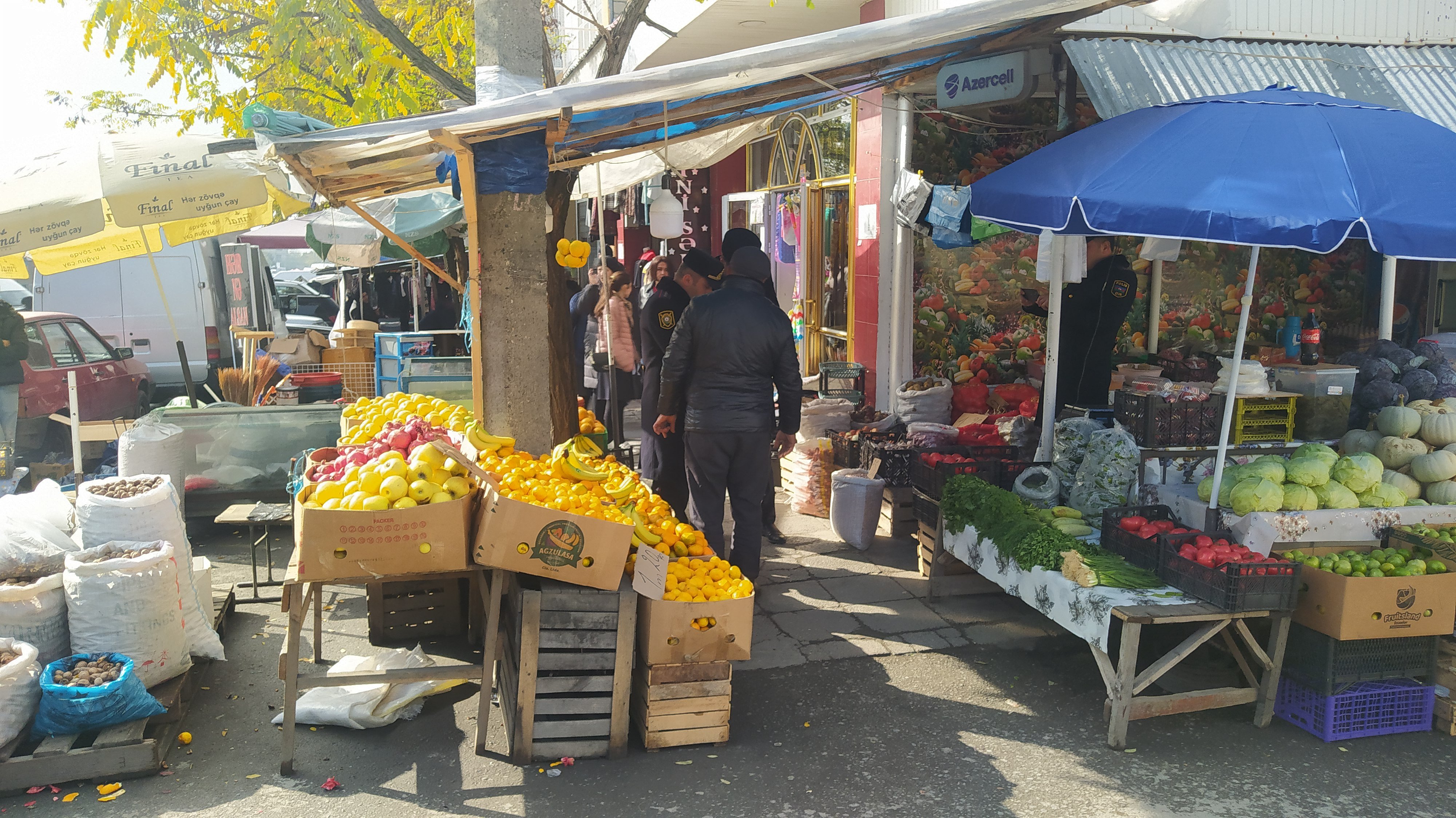 Balakəndə qanunsuz küçə ticarəti ilə məşğul olanlar cərimələnib