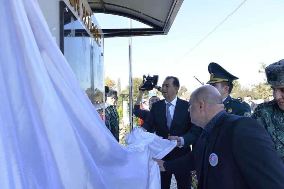 Lənkəranda şəhid polkovnik Emil Nəzirovun xatirəsinə inşa edilmiş bulaq kompleksinin açılışı olub - FOTO