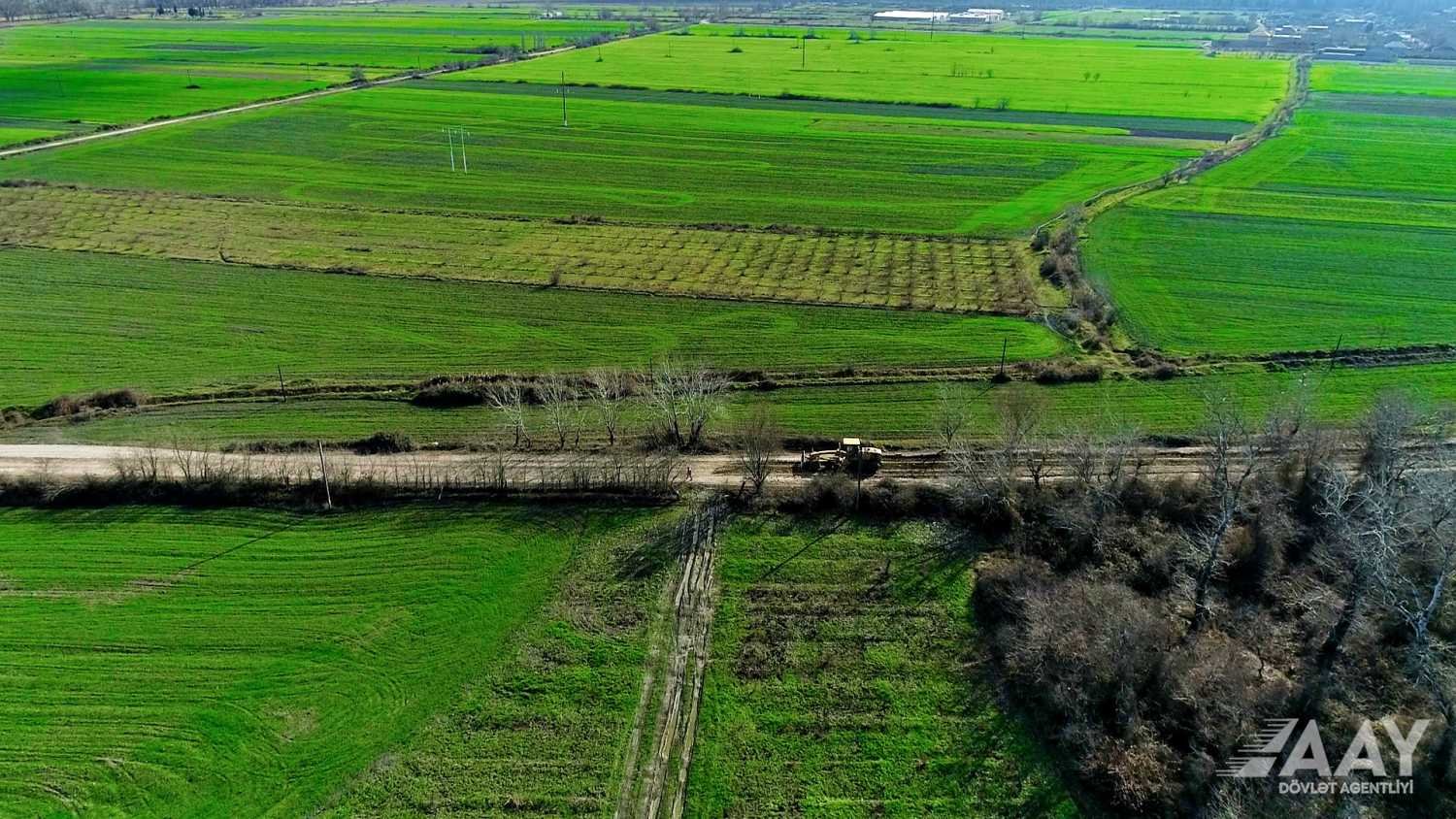 Şabran rayonunda 3 km uzunluğa malik Təzəkənd yolu yenidən qurulur VİDEO/FOTO