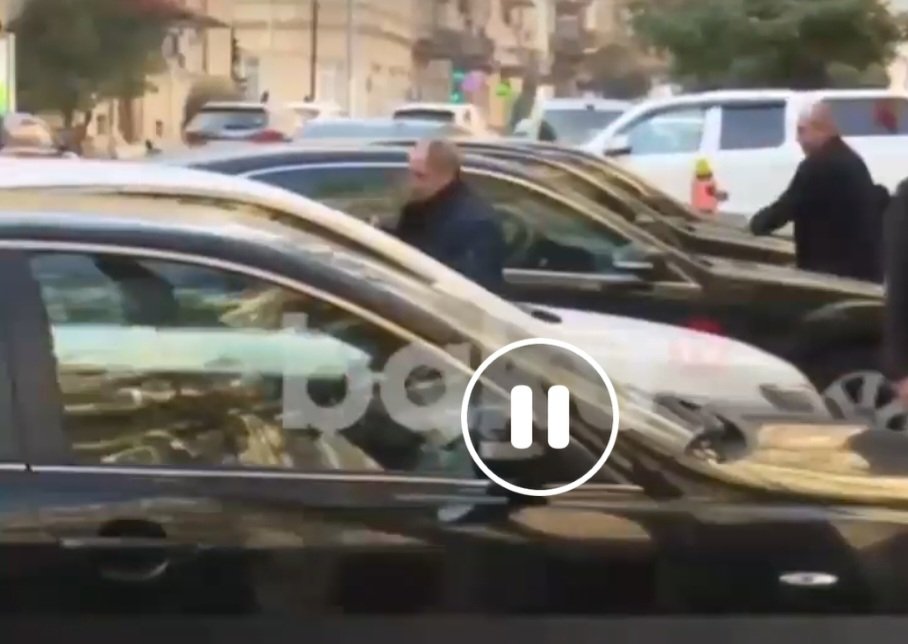 İran səfirliyinin əməkdaşları sənədlərlə birgə səfirlikdən qaçıblar - İDDİA (video)